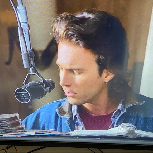 Used 2 dvd set Northern Exposure complete first season plus extras - Picture 13 of 13